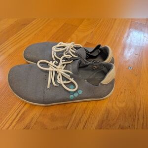 Vivo barefoot shoes size 35 blue